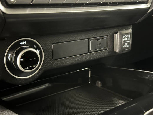 Isuzu D-MAX V-CROSS 2.5 TD