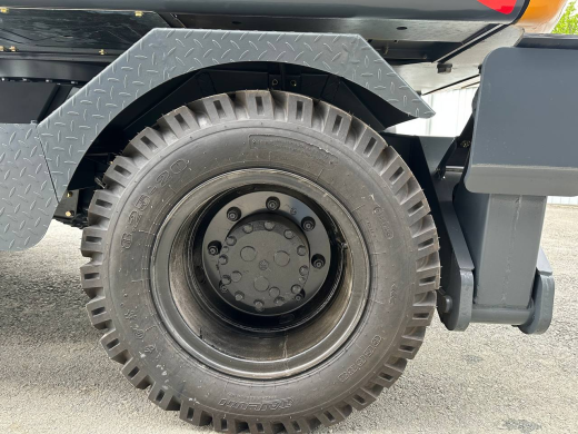 Колесный экскаватор XINYUAN C135W