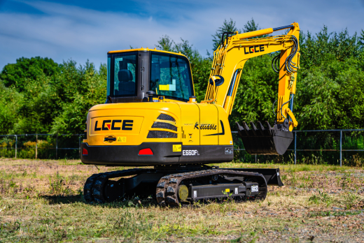 Экскаватор гусеничный LGCE E660FL (Квик-каплер гидр, Резиновая гус, Двухпоточная гидролиния (X3))