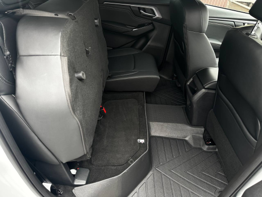 Isuzu D-MAX V-CROSS 2.5 TD