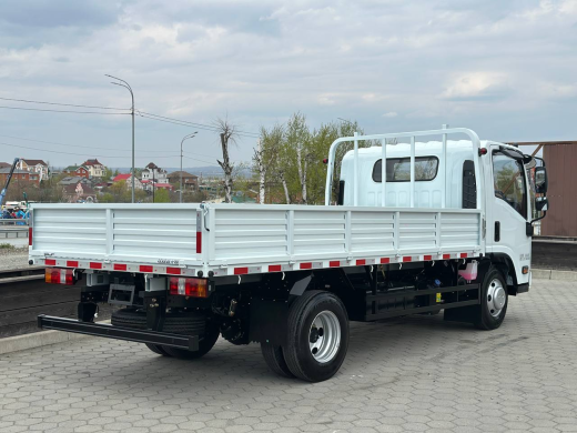 Грузовик бортовой ISUZU ELF