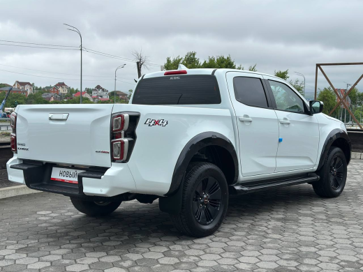 Isuzu D-MAX V-CROSS 2.5 TD