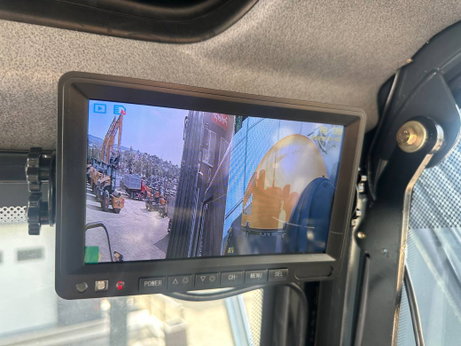 Колесный экскаватор XINYUAN C100 Professional