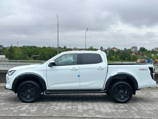 Isuzu D-MAX V-CROSS 2.5 TD