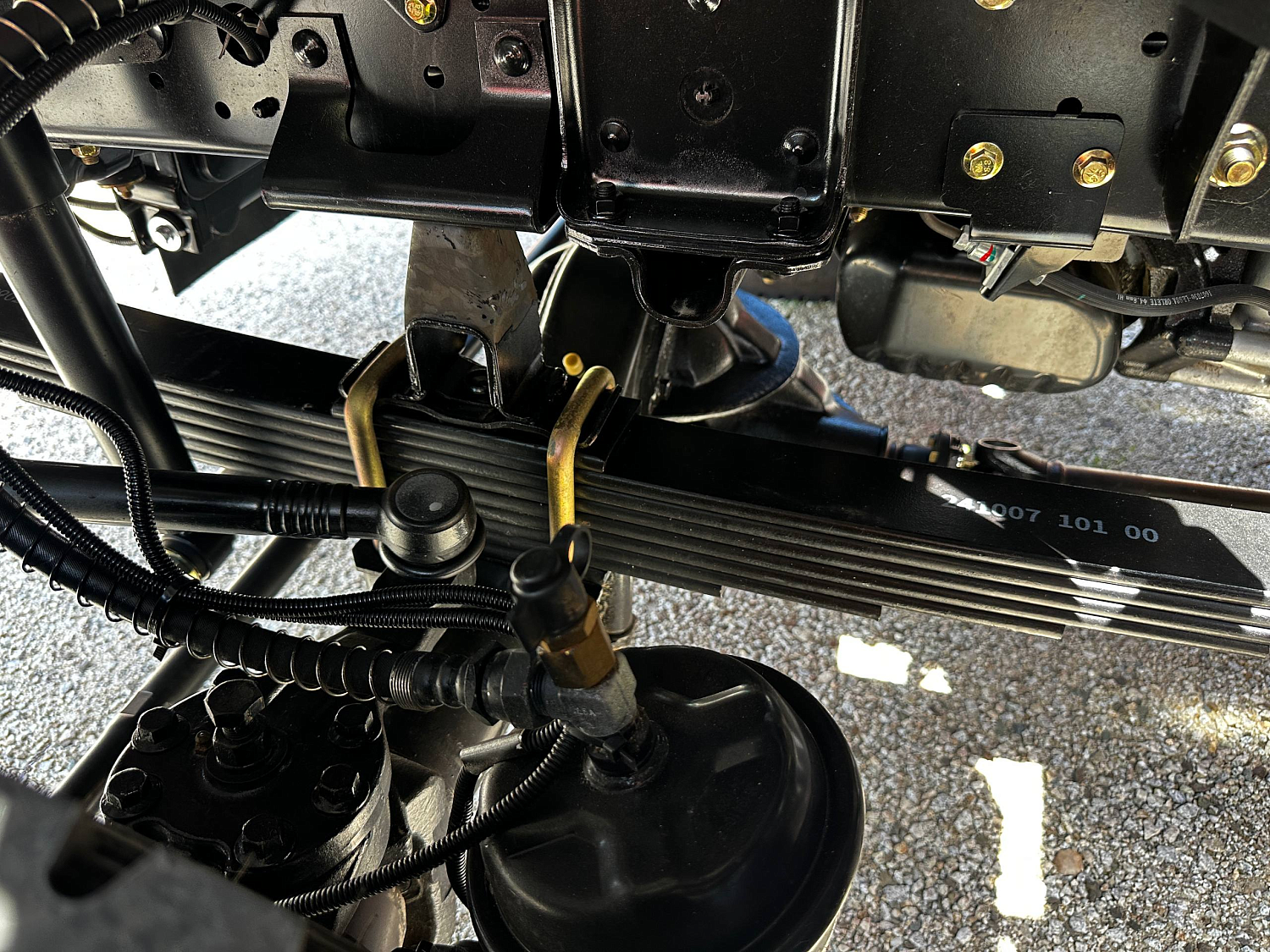 ISUZU ELF бортовой с КМУ UNIC